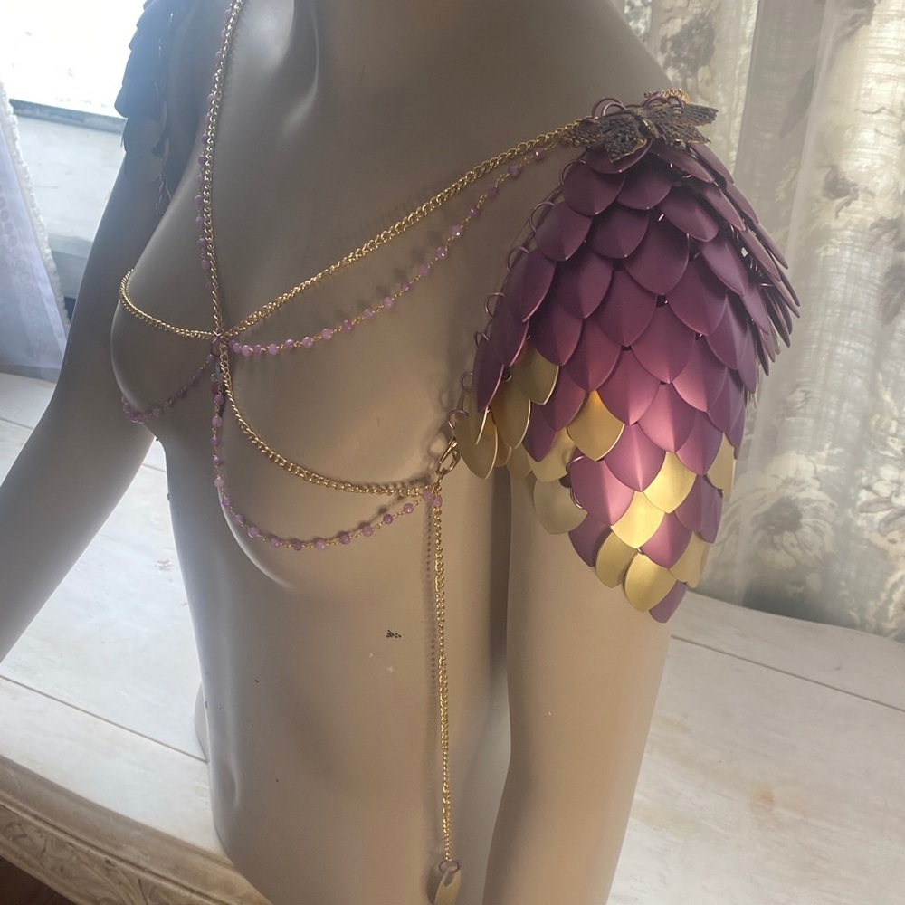 Fairy fantasy scalemail chainmail shoulder armor pauldrons pink jade gold - Picture 11 of 12